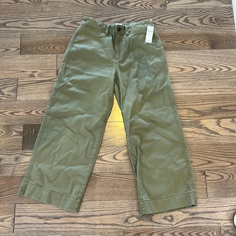 Gap NWT pants